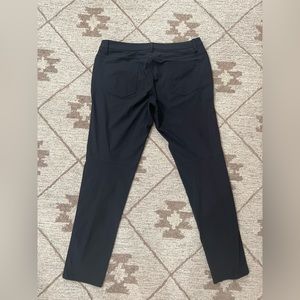 Lululemon men’s ABC slim pant